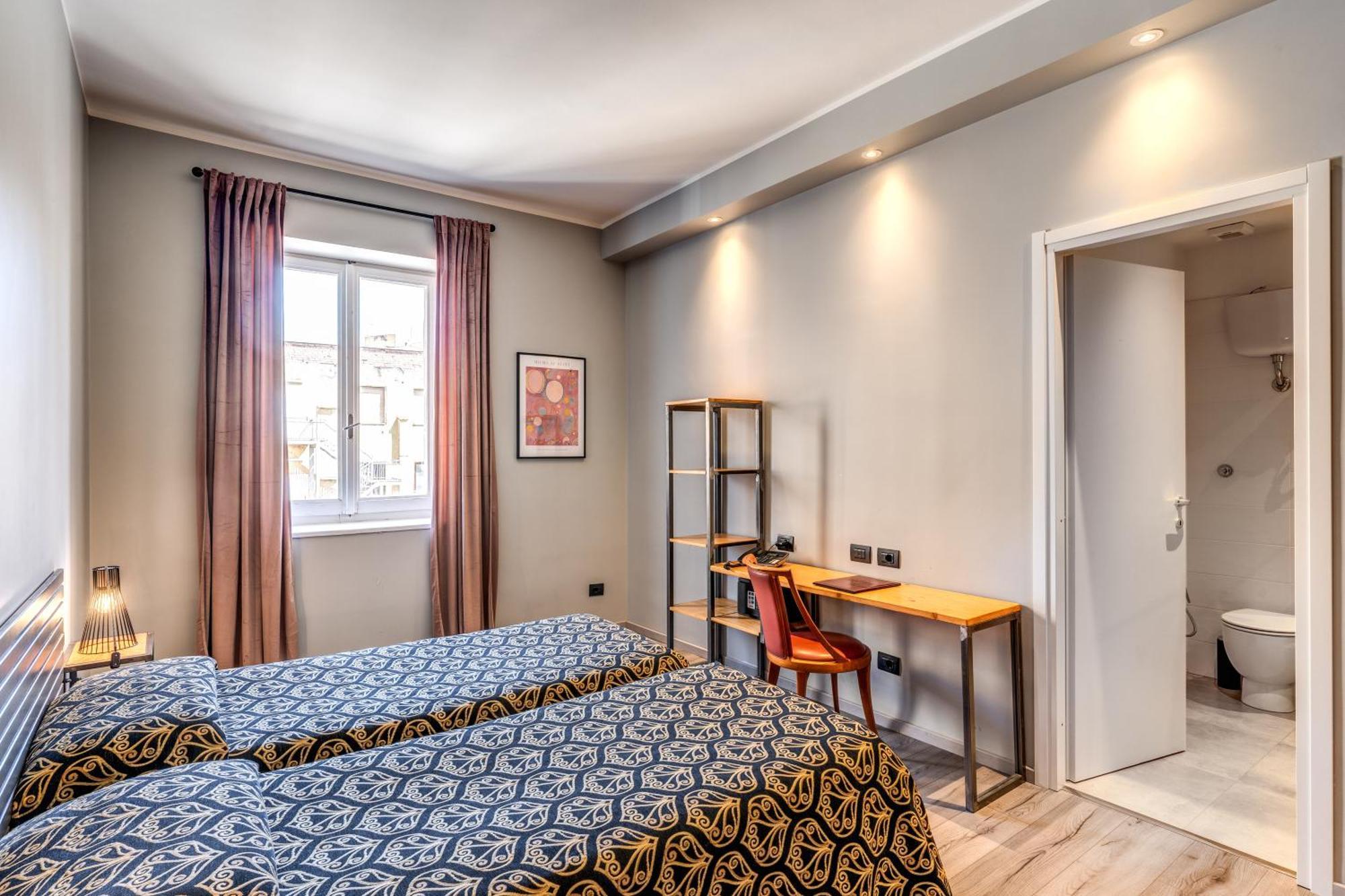 King Hotel 3*